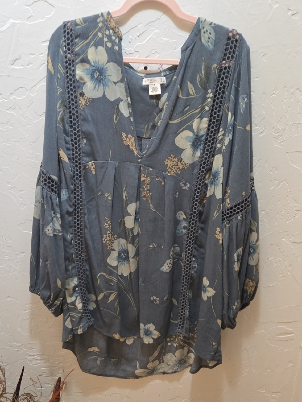 Festive Blue Floral V-Neck Tunic with Lace Insets